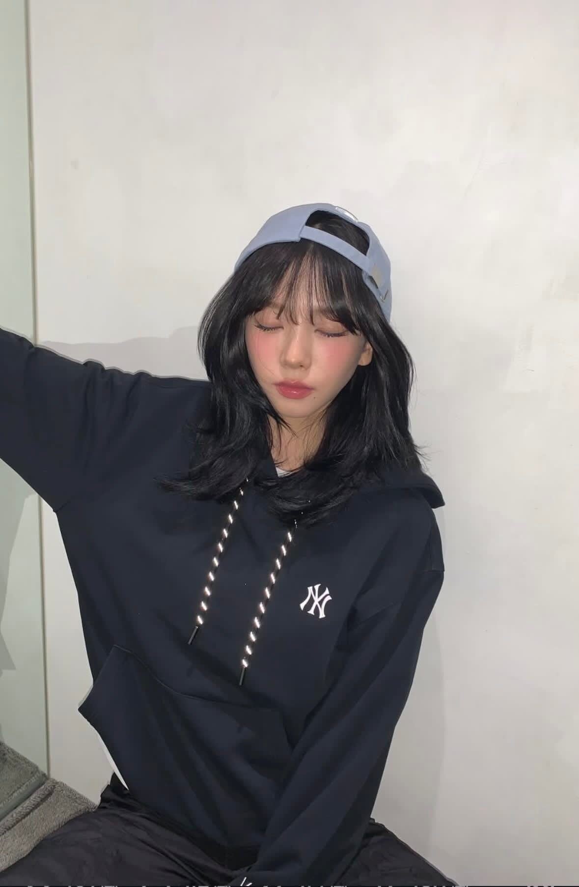 【KARINA x MLB】SIGNATURE BALL CAP NY