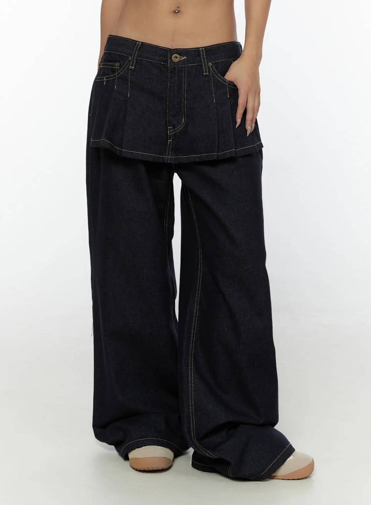 Non-Fade Layered Wide Jeans