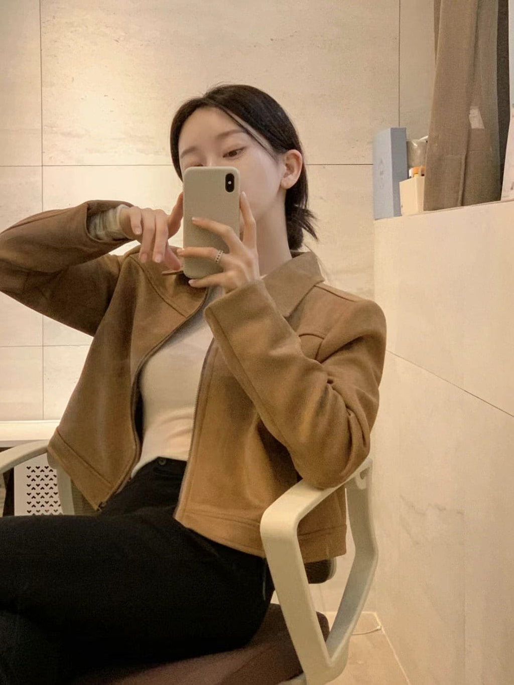 High-quality slim-fit short jacket