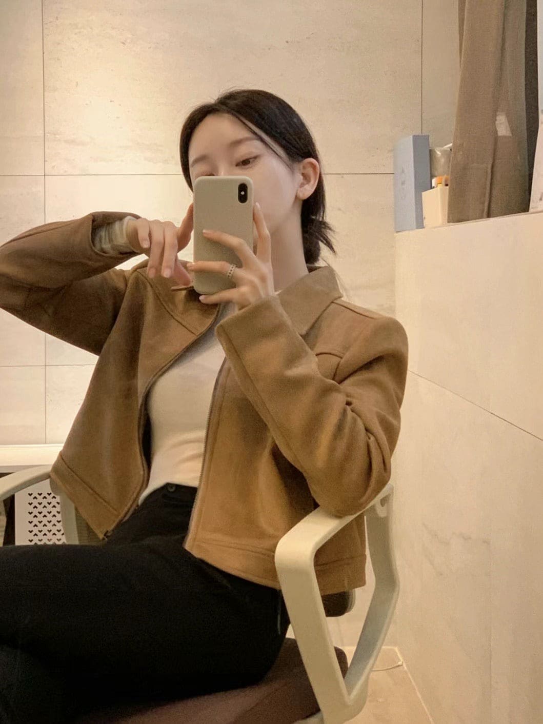 High-quality slim-fit short jacket