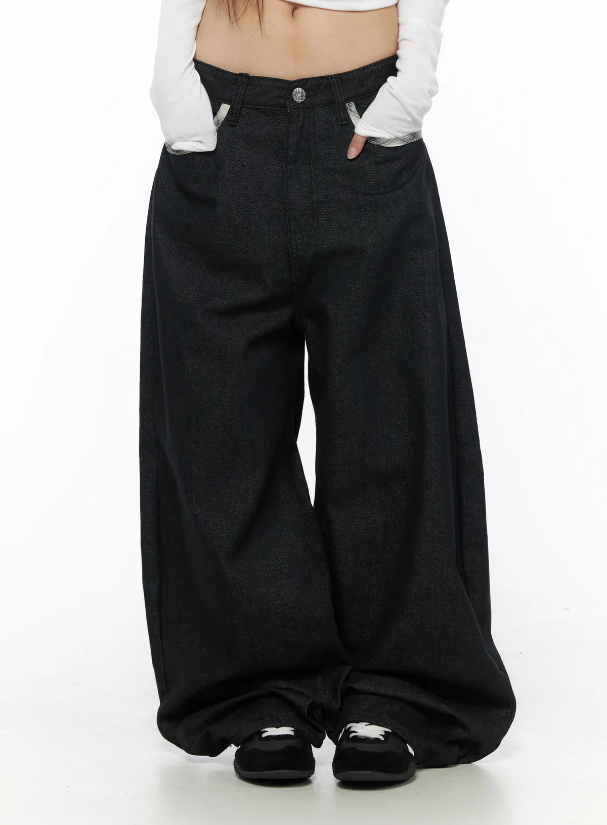 Remi Plaid Detail Wide Jeans
