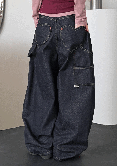 【🩶彎刀神褲】Heart Pocket Jeans