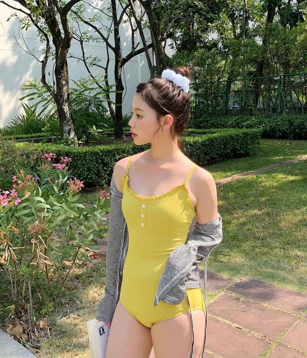 【💛小可愛系列】Ruffles Chic Monokini