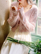 Elegant and simple knitted cardigan 