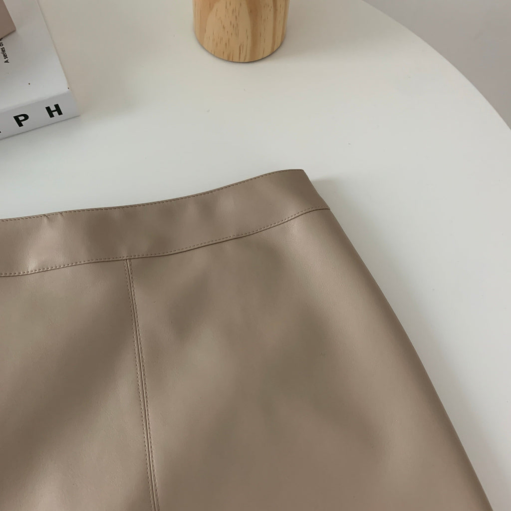 Simple and versatile soft leather skirt 