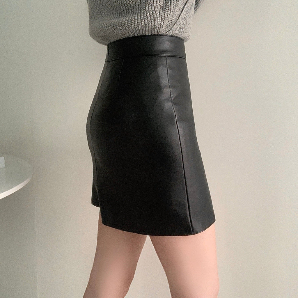 Simple and versatile soft leather skirt 