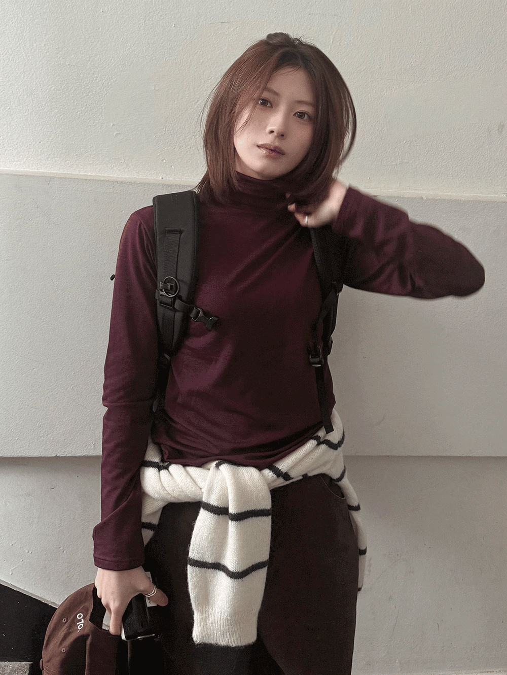 韓網MADE款！柔軟緊身拉絨樽領Tee