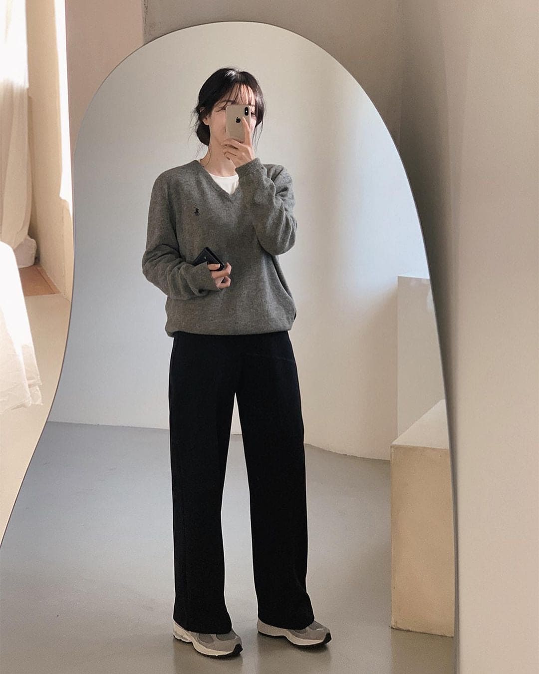 Korean website makes its own Soft Clean casual pants