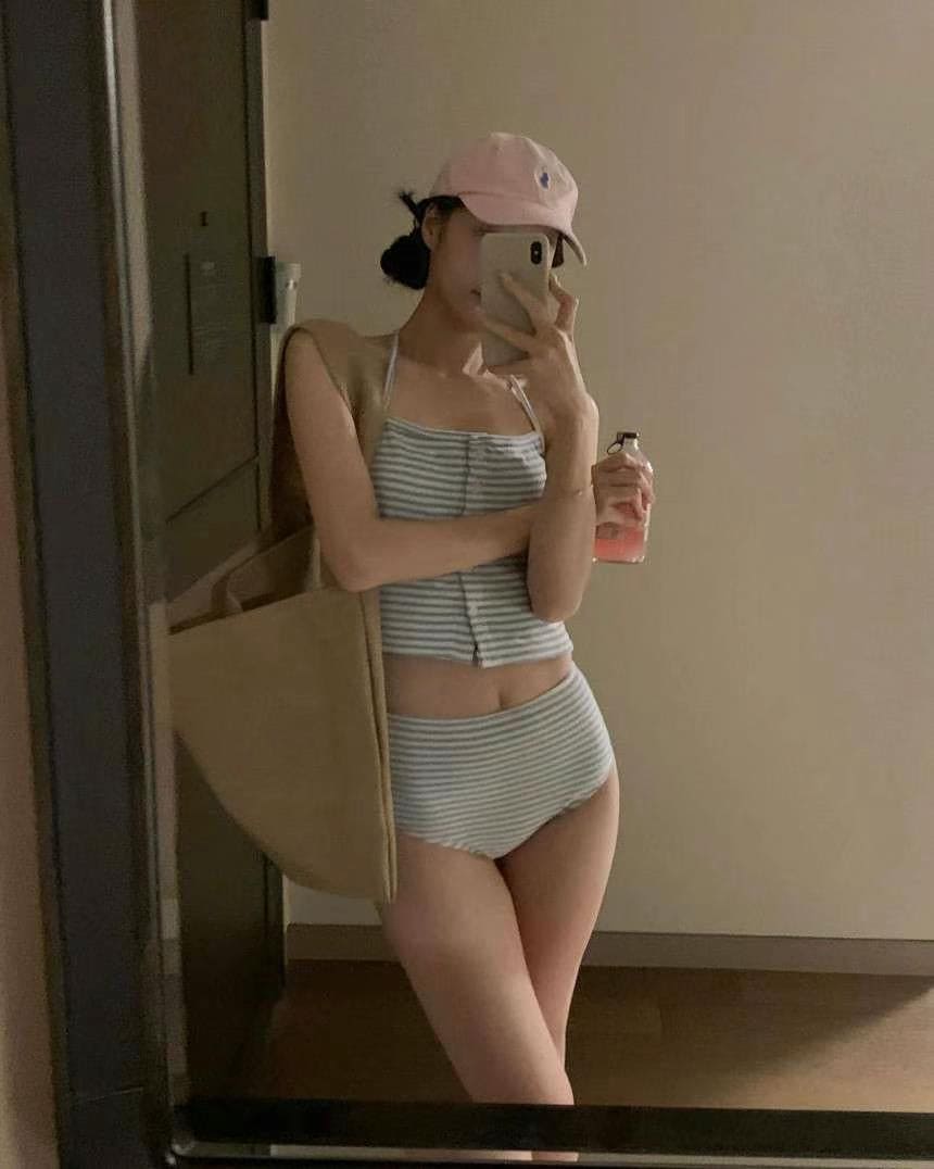 【🩰可愛/斯文】Halter Stripe Bikini