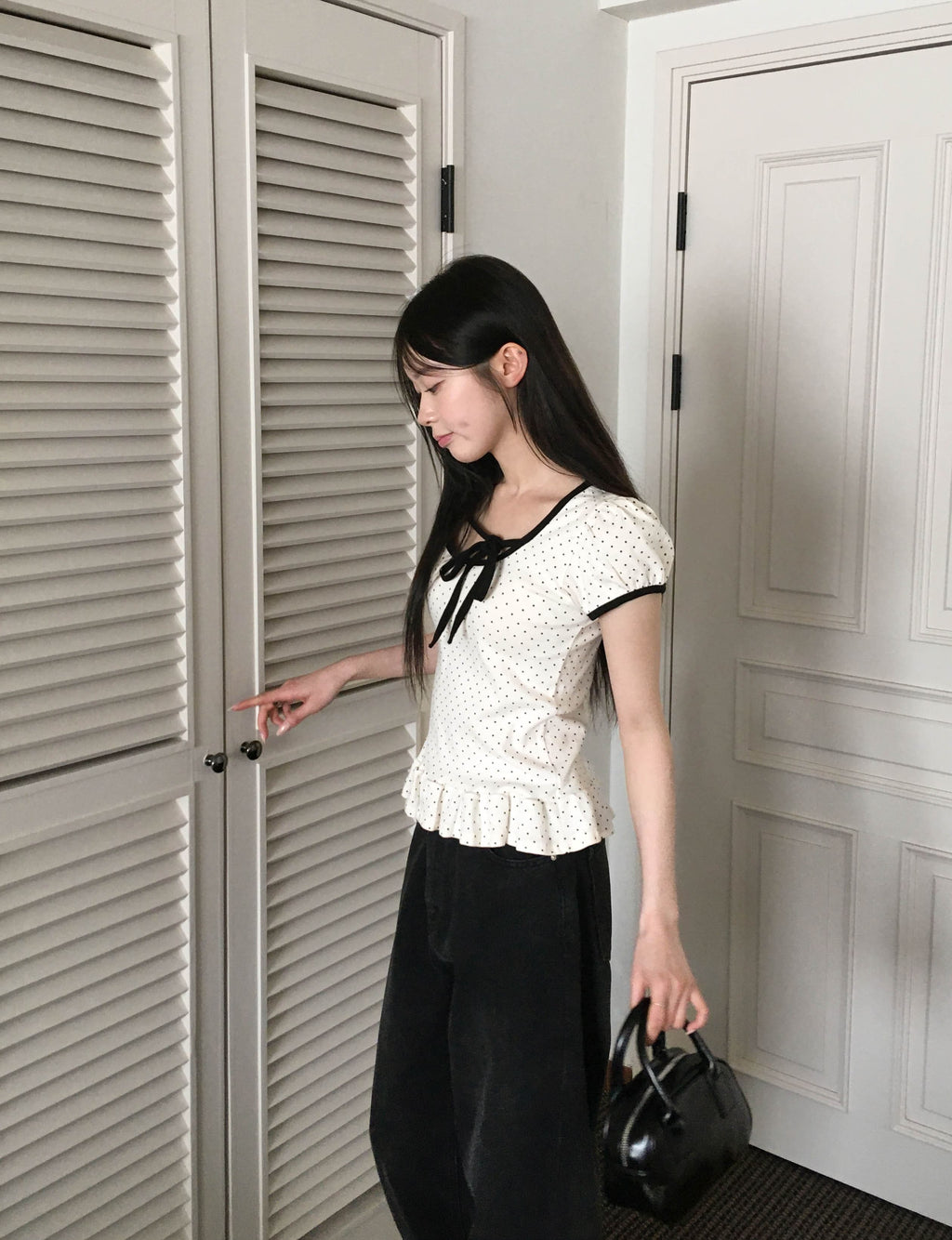 【🖤y​​2k hits】Dot Ruffles Top 