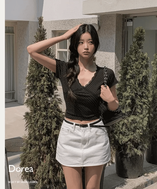【🖤Korean Style Y2K】PokaDot Lace Tee 