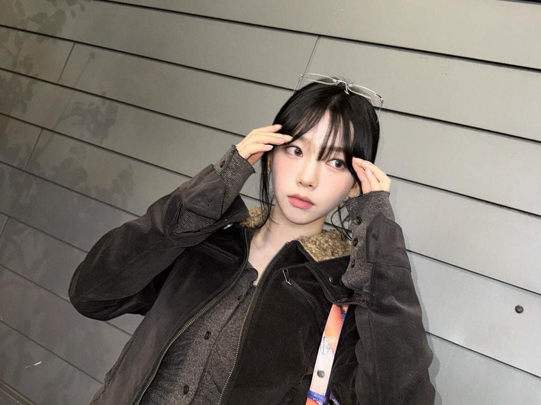 Karina's style 🖤 THAT GLASSES 01 