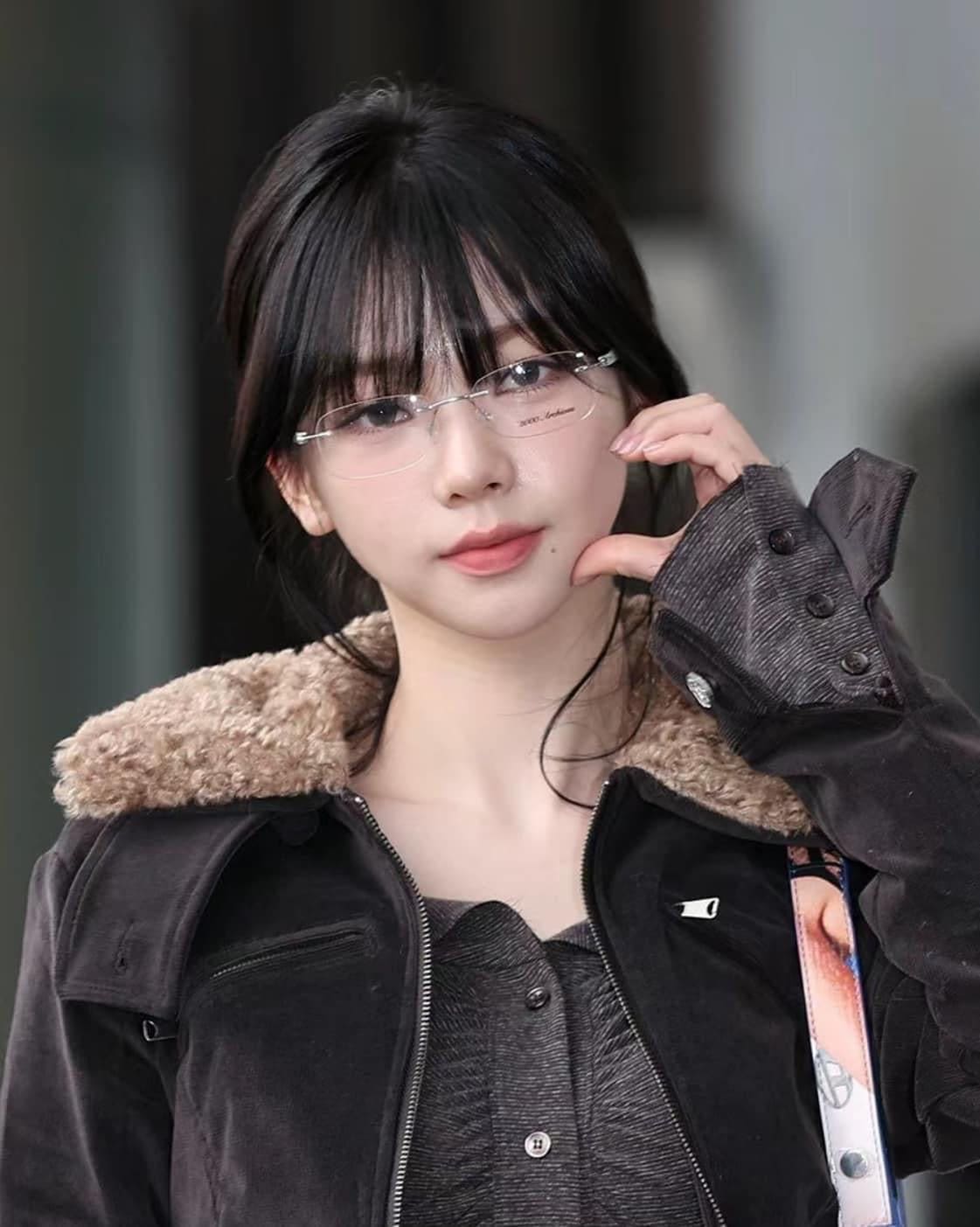 Karina同款🖤 THAT GLASSES 01