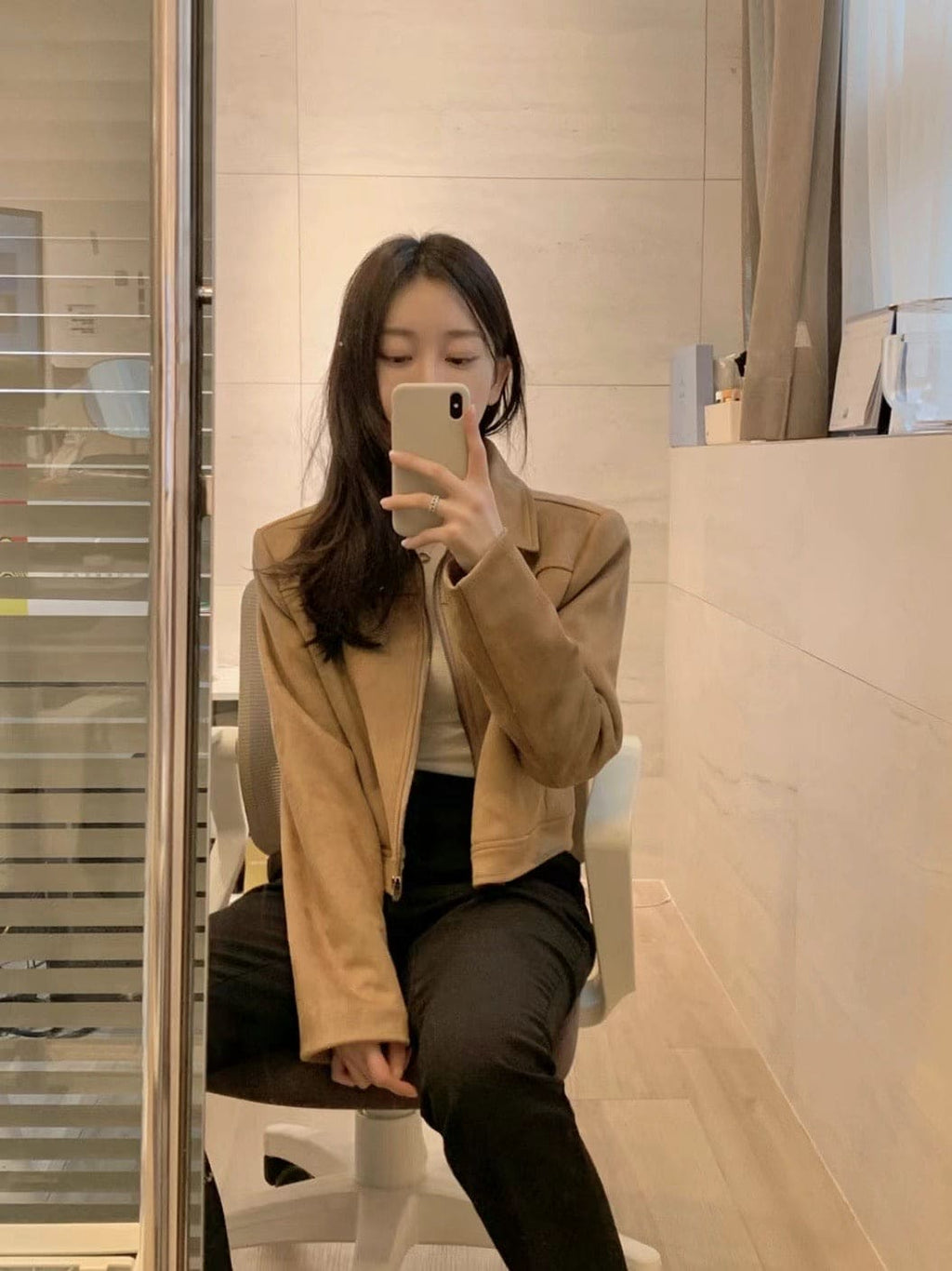 High-quality slim-fit short jacket