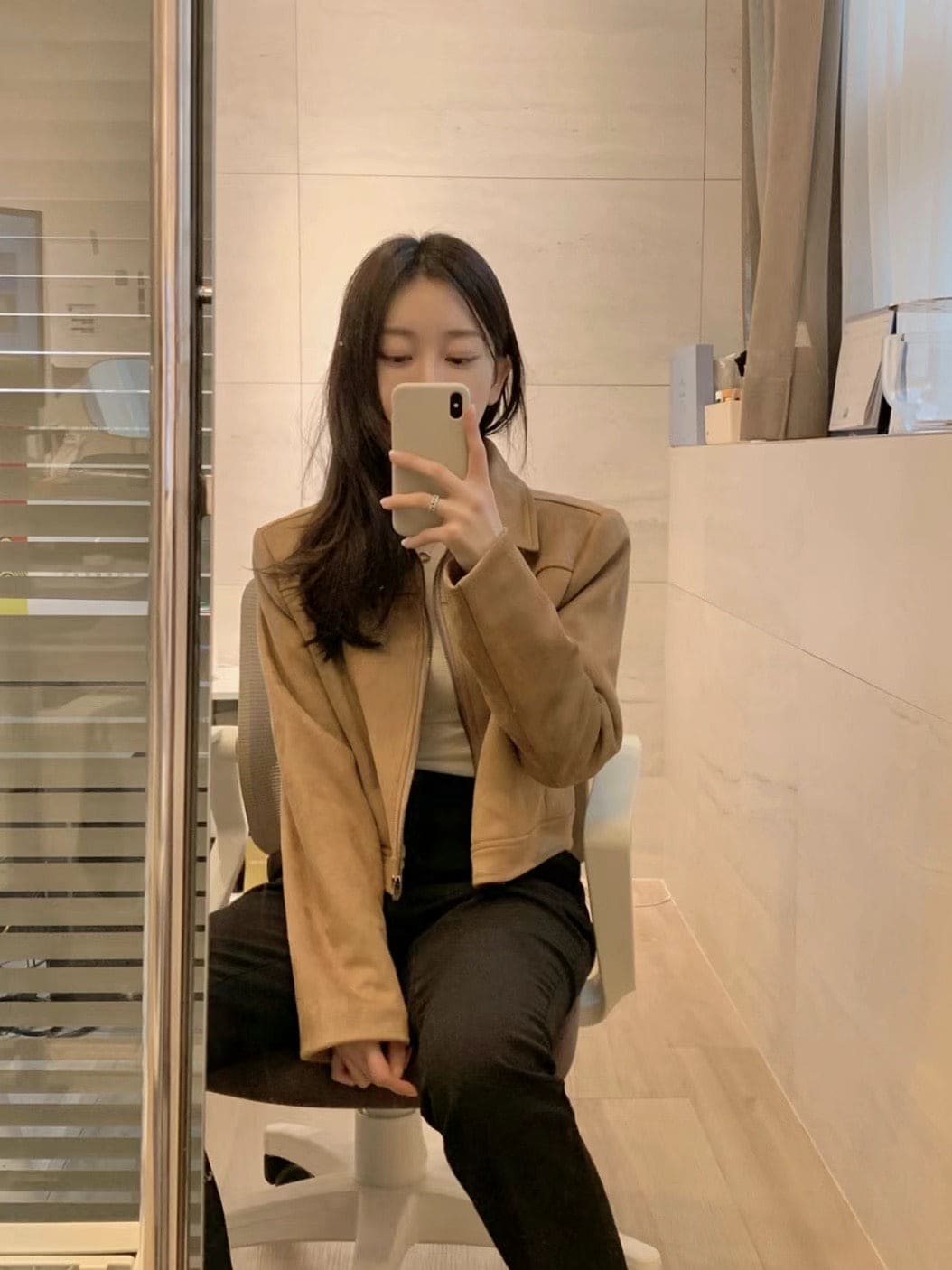 High-quality slim-fit short jacket