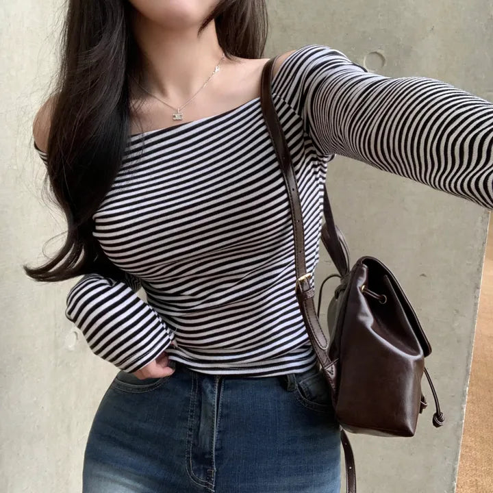 【🖤清純性感】Stripe Off Shoulder Top｜KARINA同款