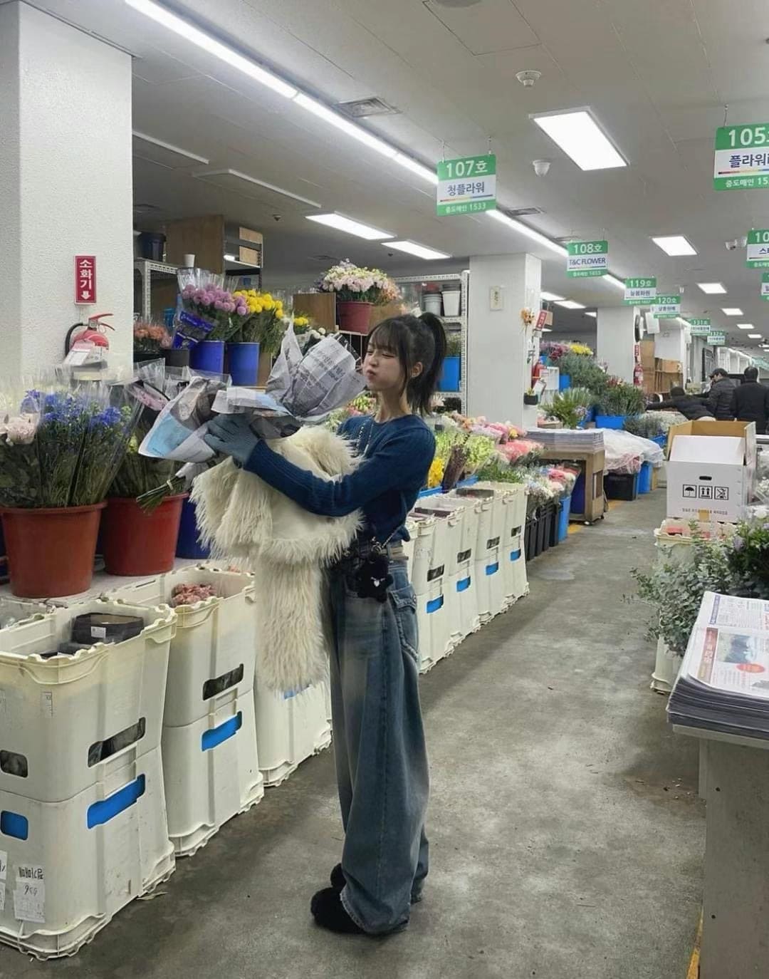 【KARINA同款】Boyfriend Wide Jeans | 韓國直送 | 港澳免運 – DELUNA