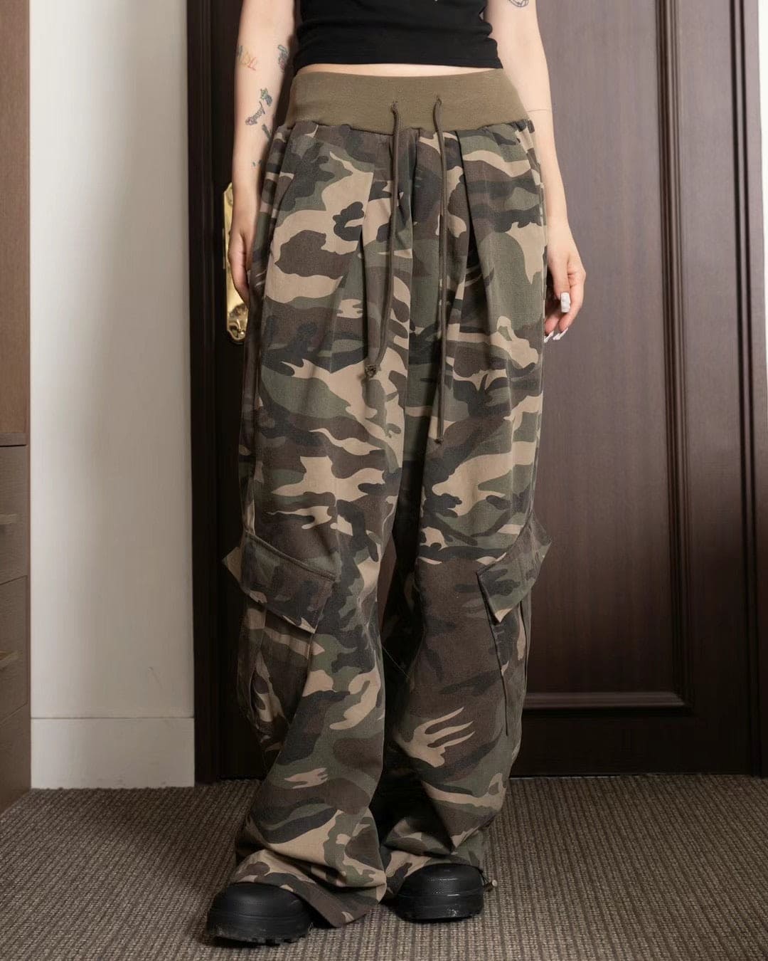 【🧙🏻‍♂️KARINA同款】Camouflage Wide Banding Pants