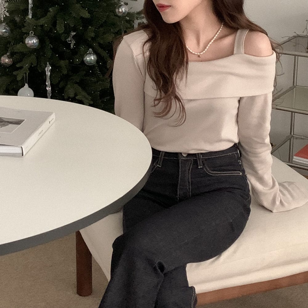 Opening Half Off Shoulder Top