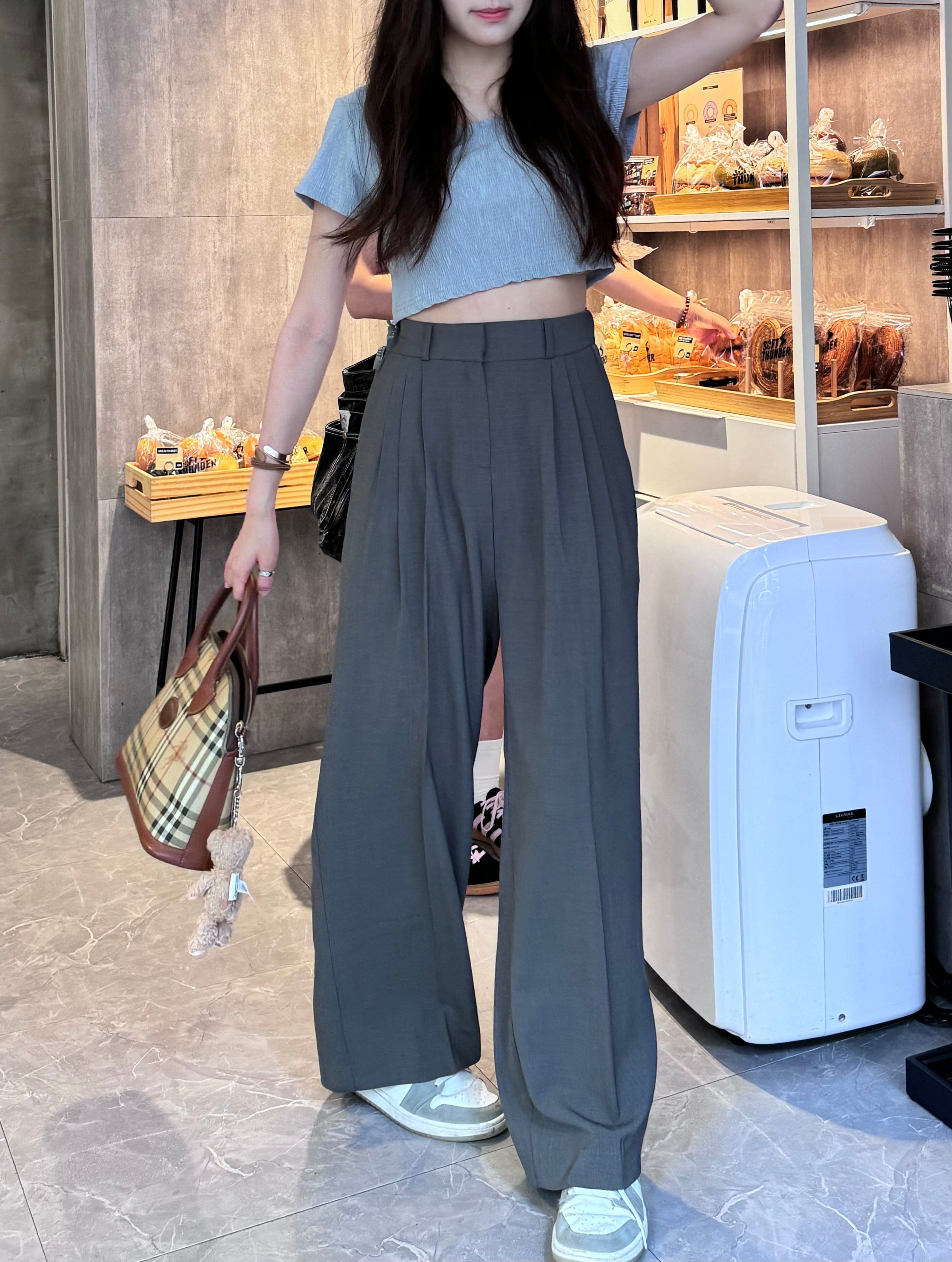 灰藍新色！Wrinkle Crop Top