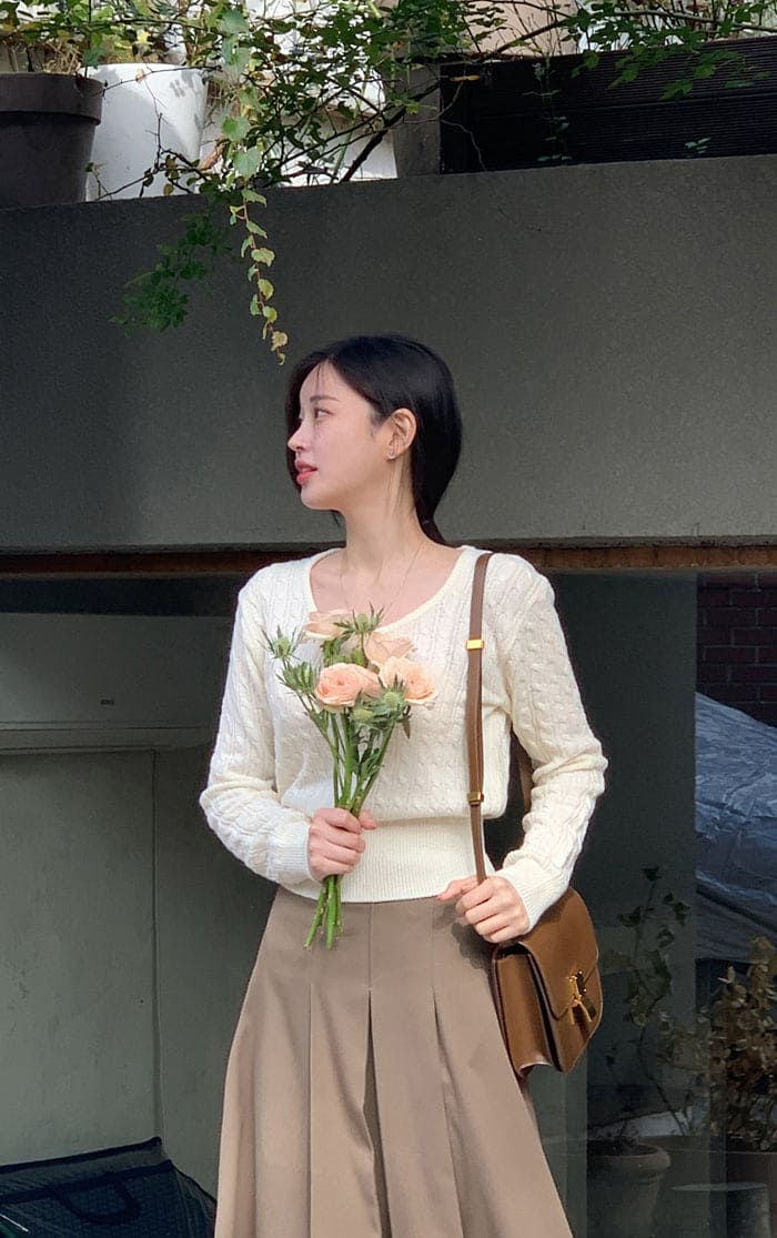 【🌷Soft】Pretzel Cable U-Neck Knit