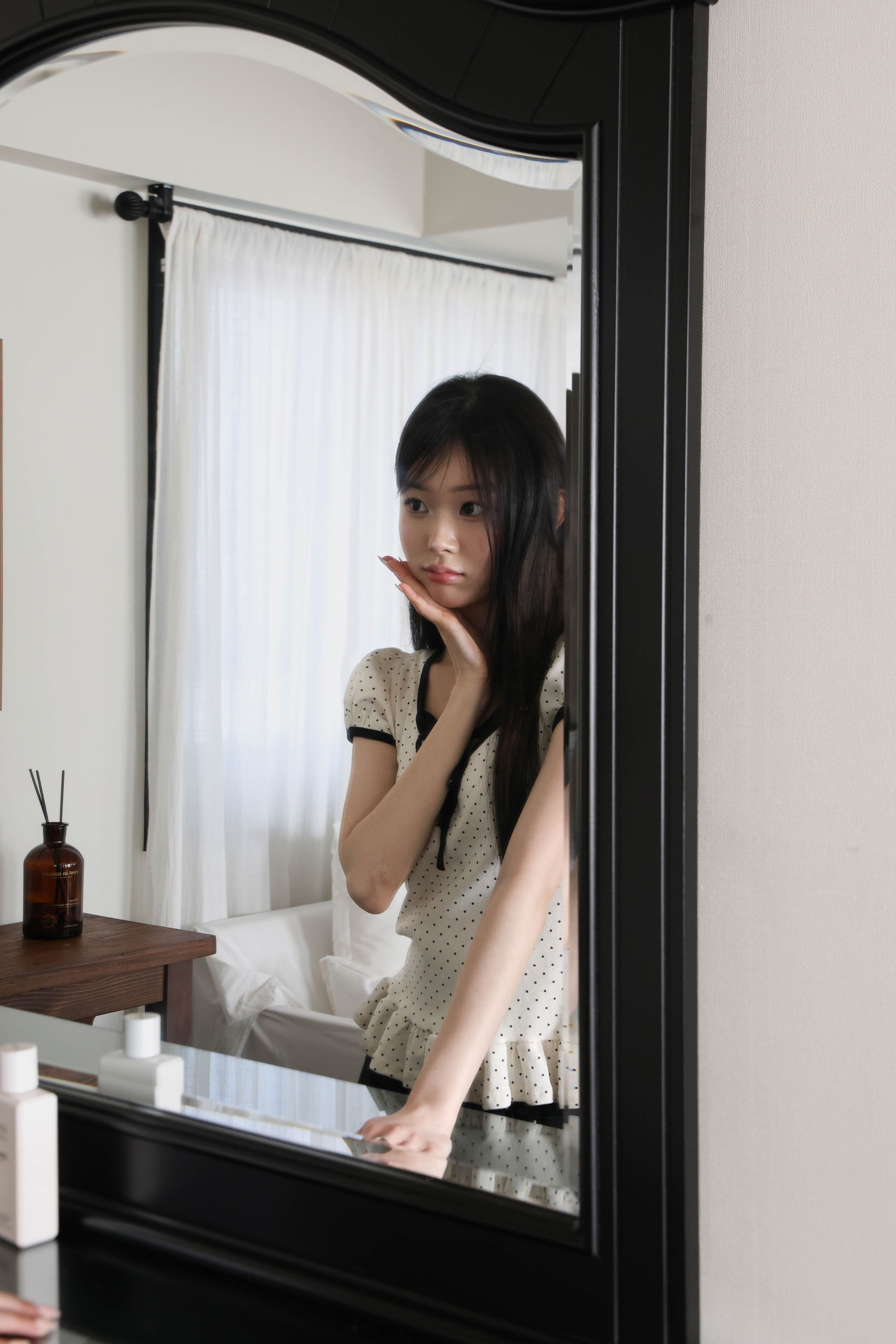 【🖤y​​2k hits】Dot Ruffles Top 