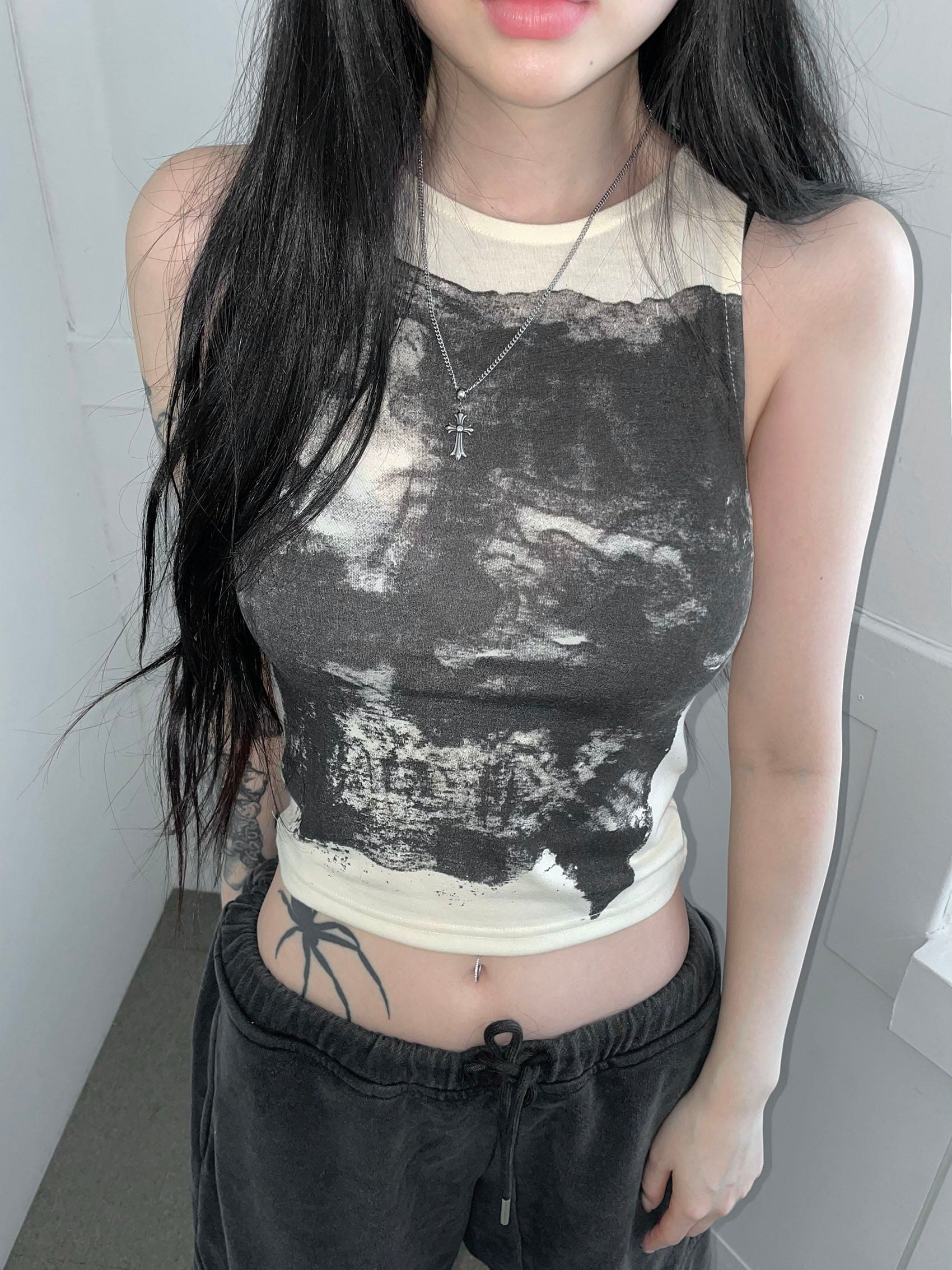 【y2k vibe】Ink Sleeveless