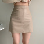 Simple and versatile soft leather skirt 
