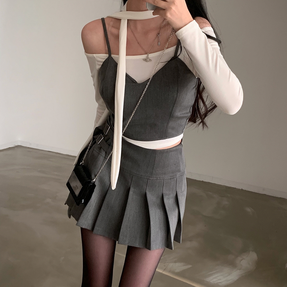 [Savage]緊身胸衣+百褶裙套裝