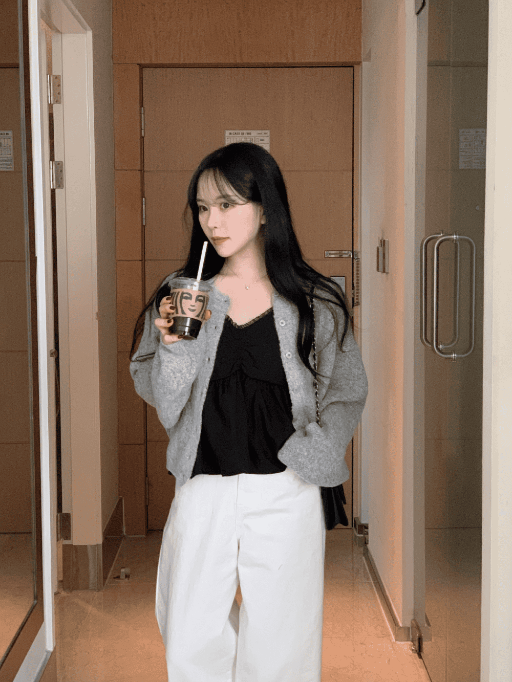 Milky Sleeveless (Sweet Petals) 