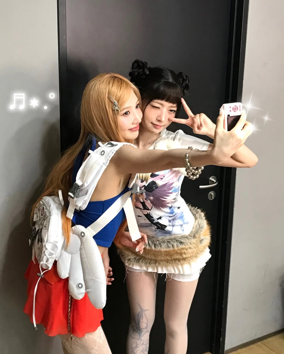 [Korean Celebrity Style] Retro CCD Text Me. 