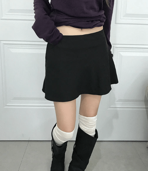 【🍁秋日傘裙】Suede Flare Mini Skirt