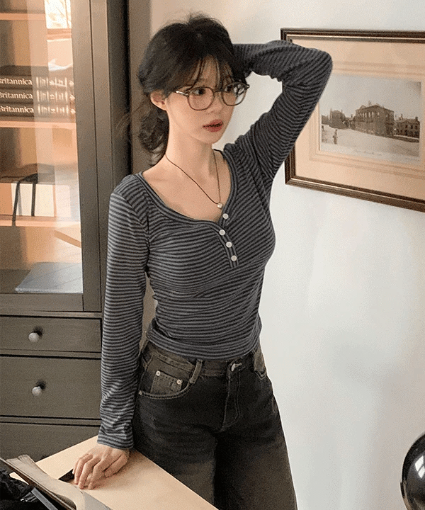 【🗝️Daily Item】Button Stripe Tee 