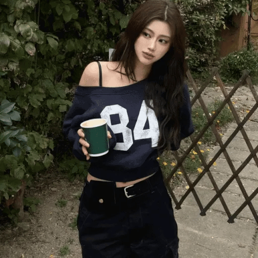 【🎧y2k vibe】Lettering Crop Sweatshirt 