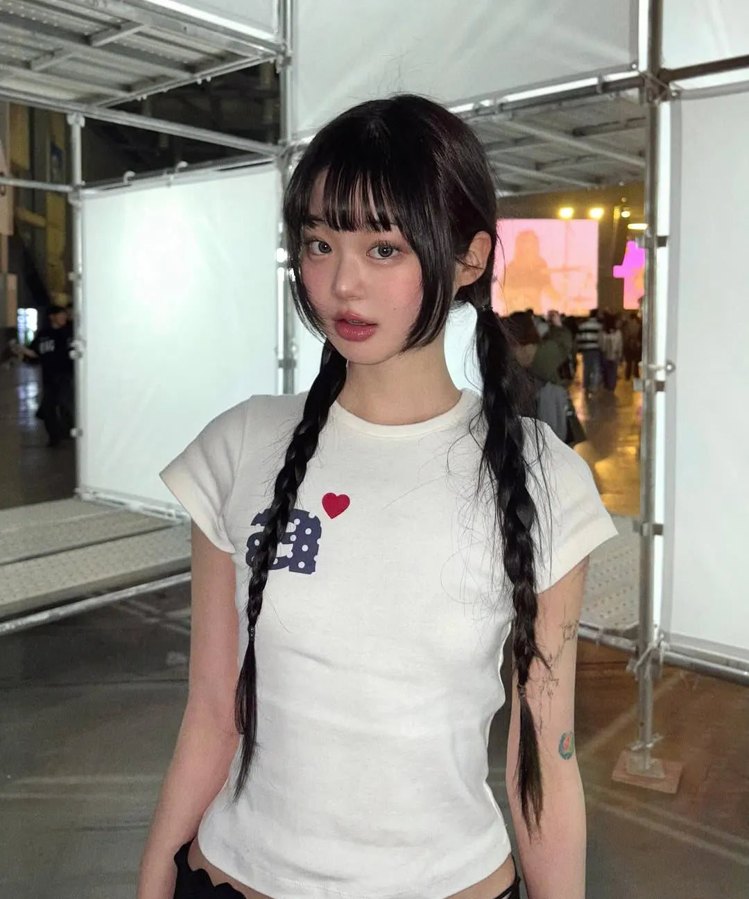 aeae - DOT SMALL LETTER TEE
