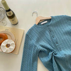 The colors are perfect! Fruit-patterned round neck cable knit cardigan 