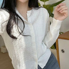 The colors are perfect! Fruit-patterned round neck cable knit cardigan 