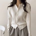 The colors are perfect! Fruit-patterned round neck cable knit cardigan 